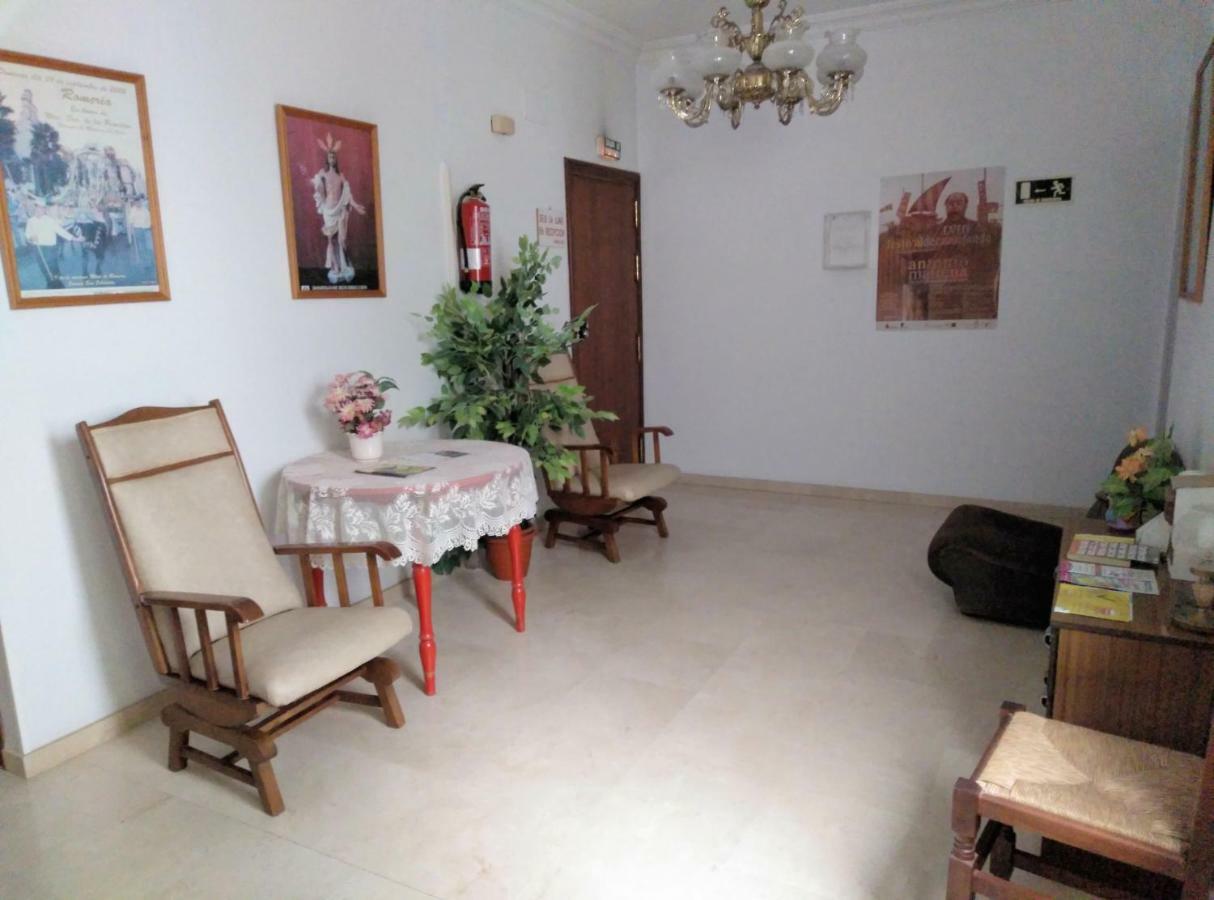 Pension Larra Mairena De Alcor Ngoại thất bức ảnh