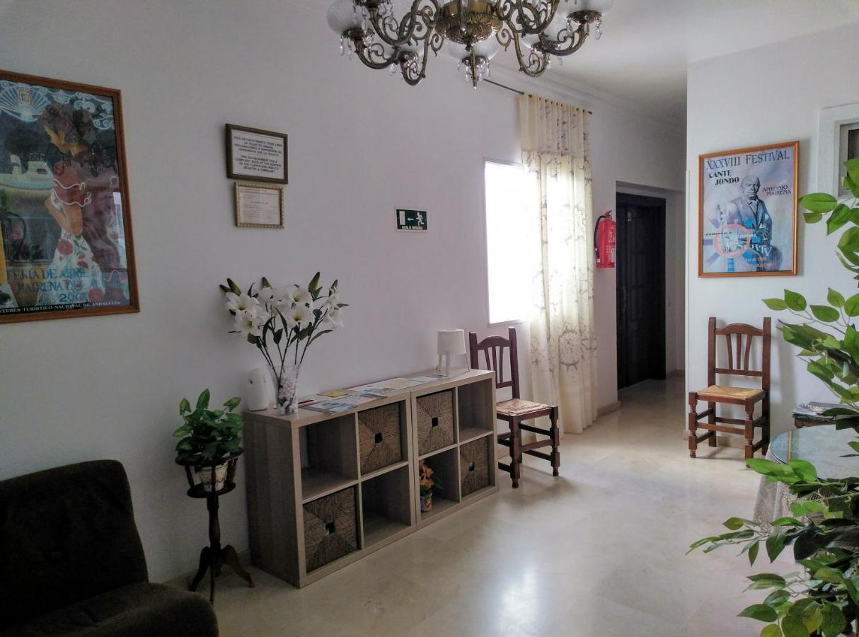 Pension Larra Mairena De Alcor Ngoại thất bức ảnh